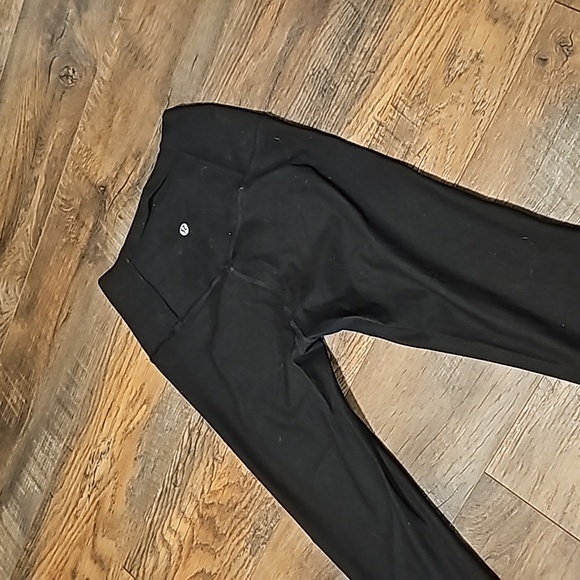 LULUEMON yoga pants - Picture 4 of 4